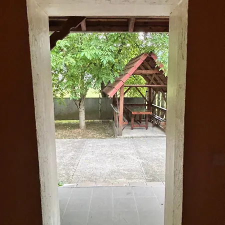 Femeli Hotel